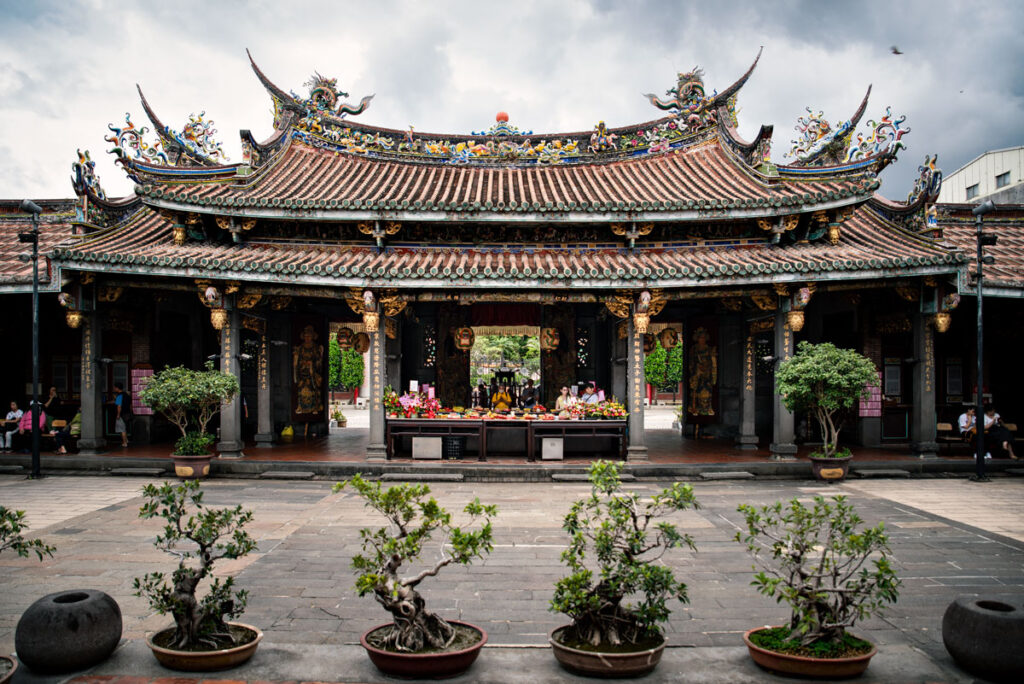 Dalongdong Baoan Temple in Taipei