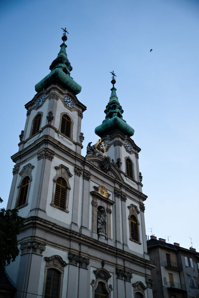 Budapest-Felsővízivár Pfarrkirche St. Anna