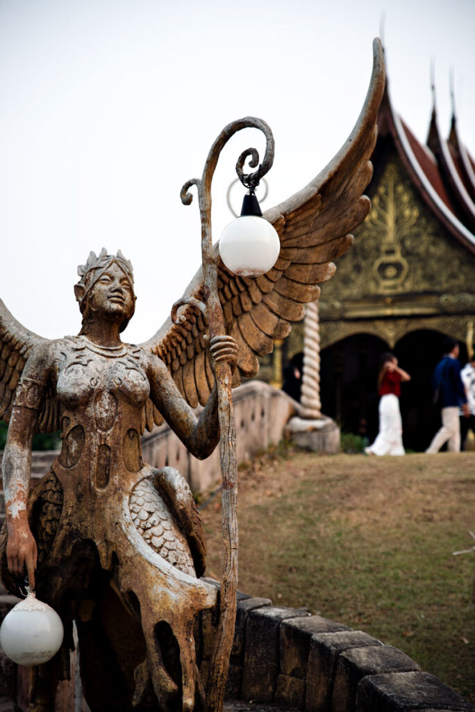 Wat Sirindhorn Wararam Phu Phrao