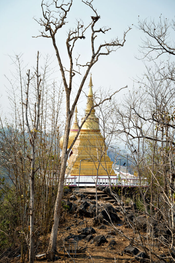 Wat Phra That Rattana Chedi in Tak