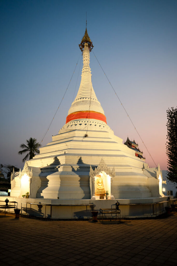 Wat Phra That Doi Kong Mu in Mae Hong Son
